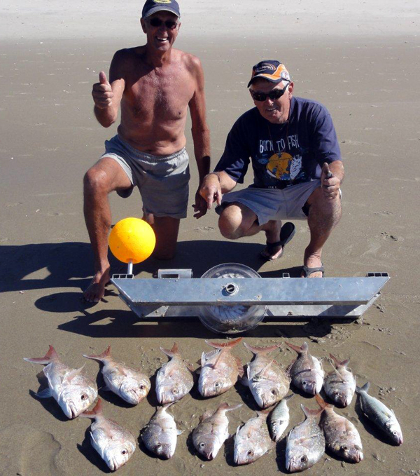 Pakiri Beach, Kite fishing